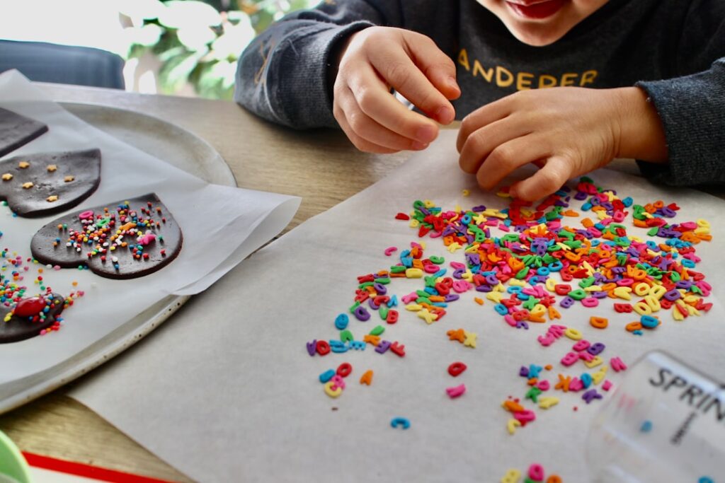 Photo Toddler Tots: Exploring Soft Textures