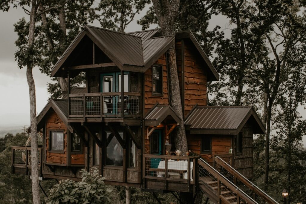 Elementary Explorers: Designing a Dream Treehouse on Paper
